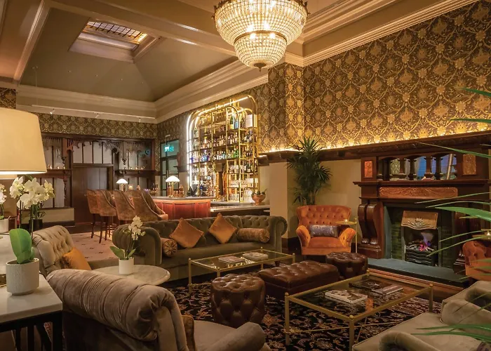 Top Dublin Hotels Near Lively Temple Bar