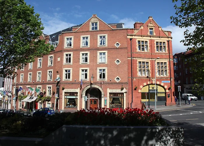 Hotels in Dublin Temple Bar District: Experience the Vibrant Heart of the City